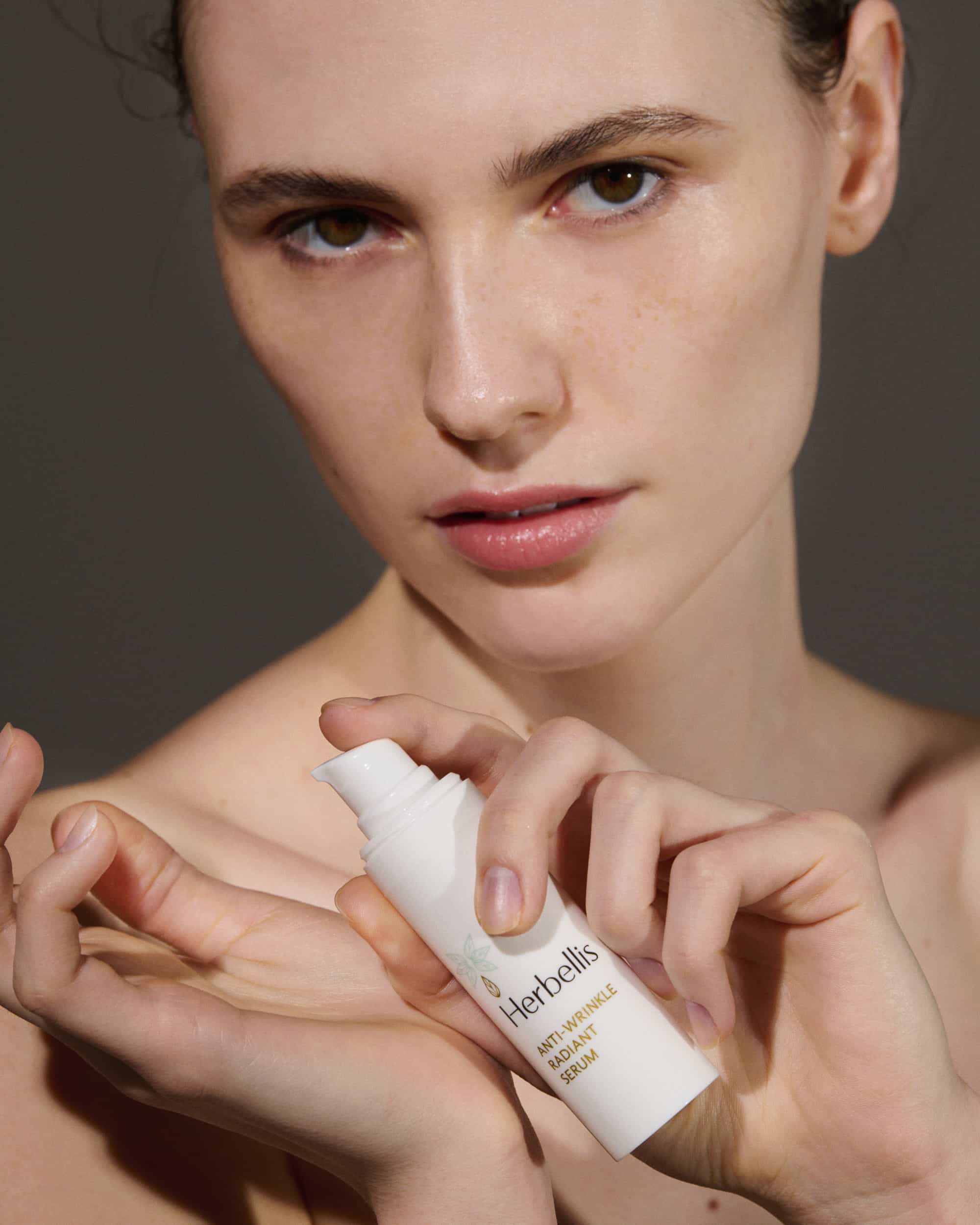 herbellis-anti-wrinkle-radiant-serum-04